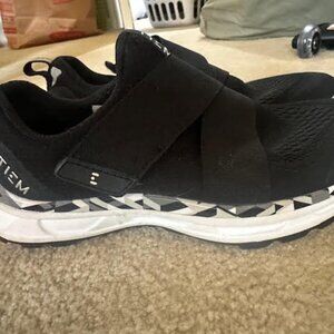 TIEM Women's Sz 7 Slipstream - Indoor Cycling Shoe, SPD Compatible